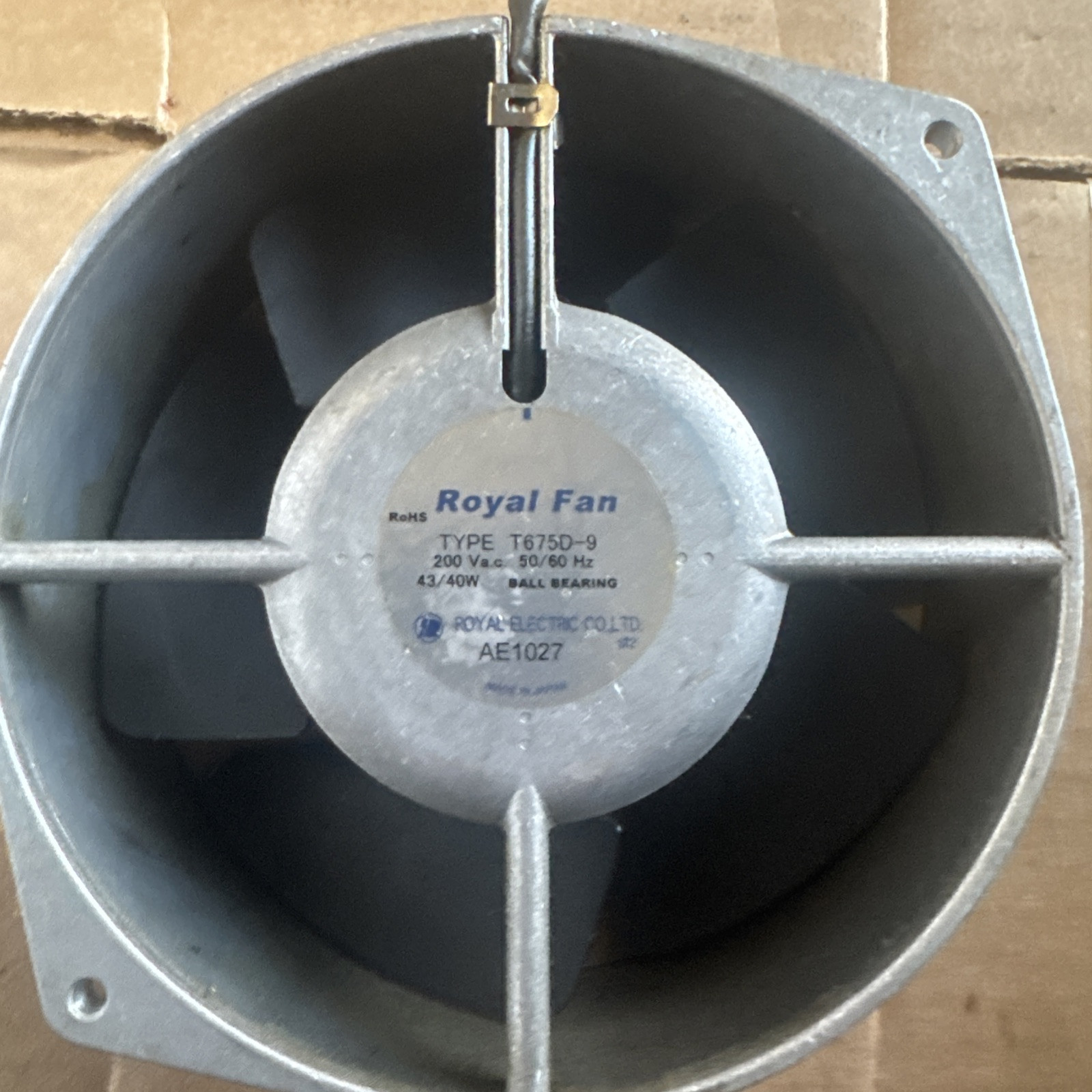 Royal Fan TYPE T675D-9 Aluminum alloy High temperature 200Va.c. 50/60 Hz 43/40W
