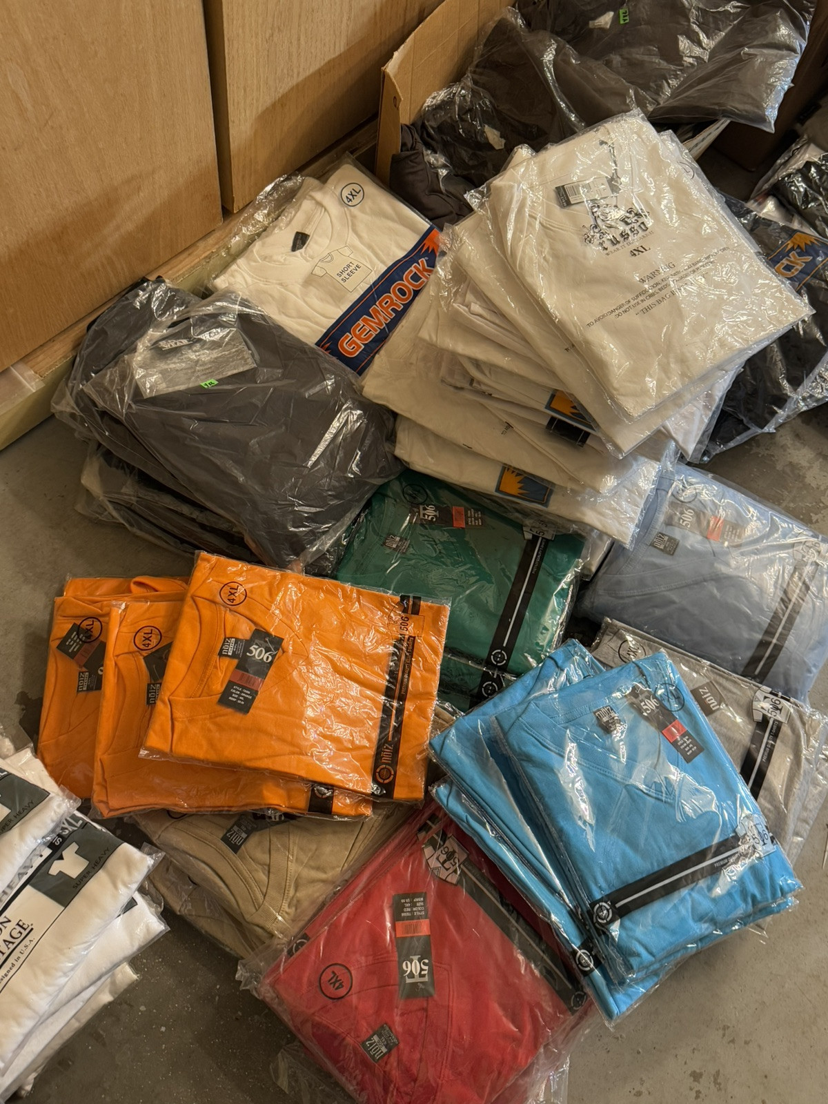 1000 Plain Quality T-shirts/v-neck Special Mix Sizes S-7xL Men’s Short Sleeve
