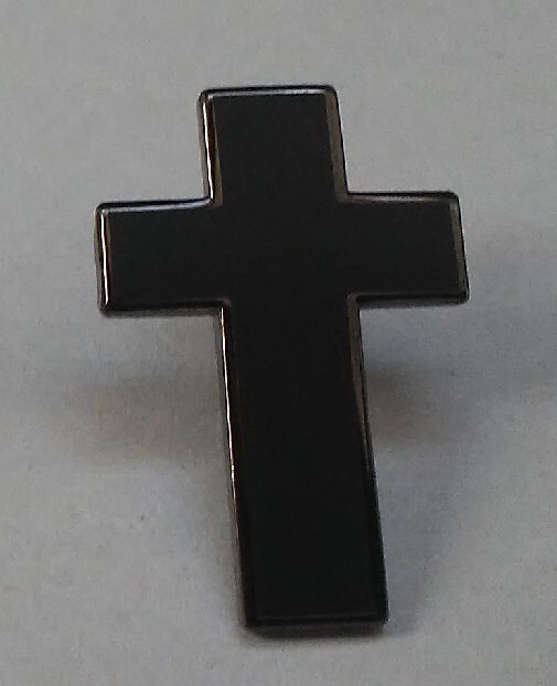 black Cross brass/enamel 1″ lapel pin with butterfly clutch