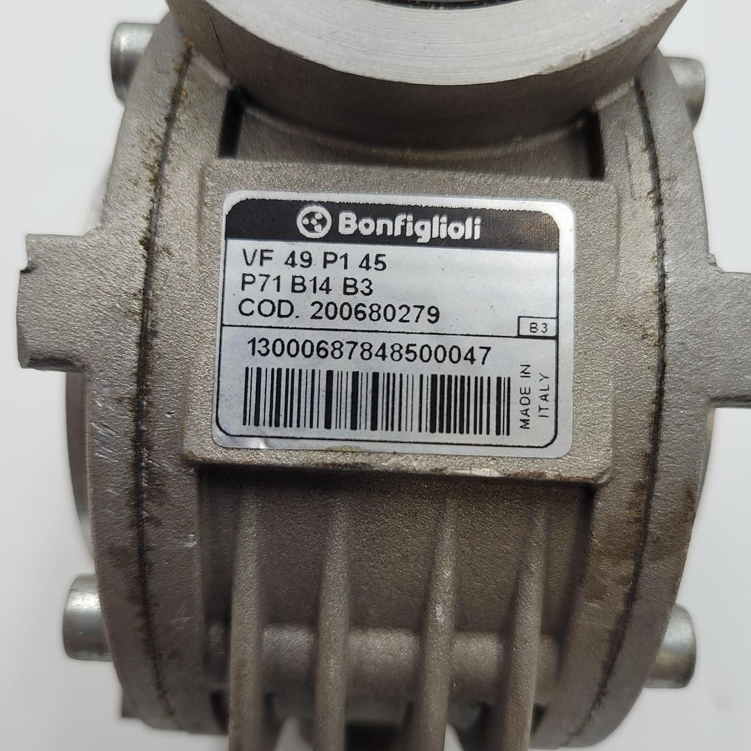 BONFIGLIOLI GEAR BOX VF 49 P1 45 P71 B14 B3 *NEW*