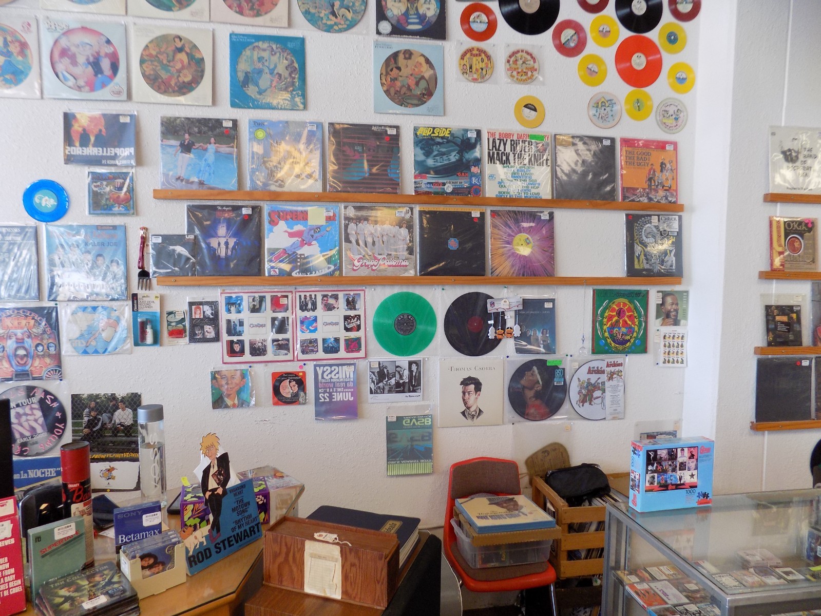 Spin Connection – Great Waco Record Store – Closing – Everything for Sale