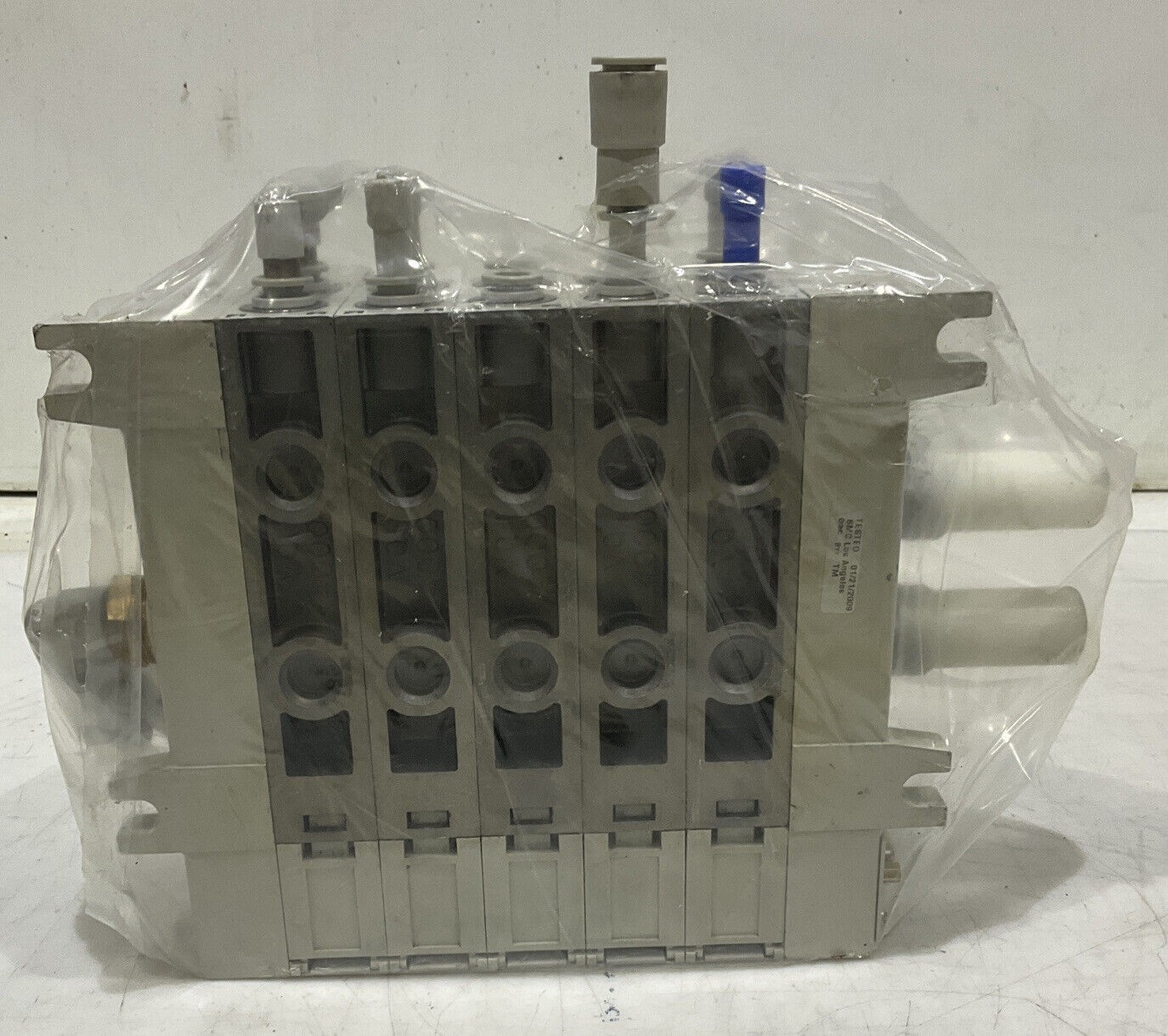 SMC VV5Q41-05-DAM0106 MOUNTED MANIFOLD SUBCONNECTOR TRANSMISSION ASSEMBLY U3S