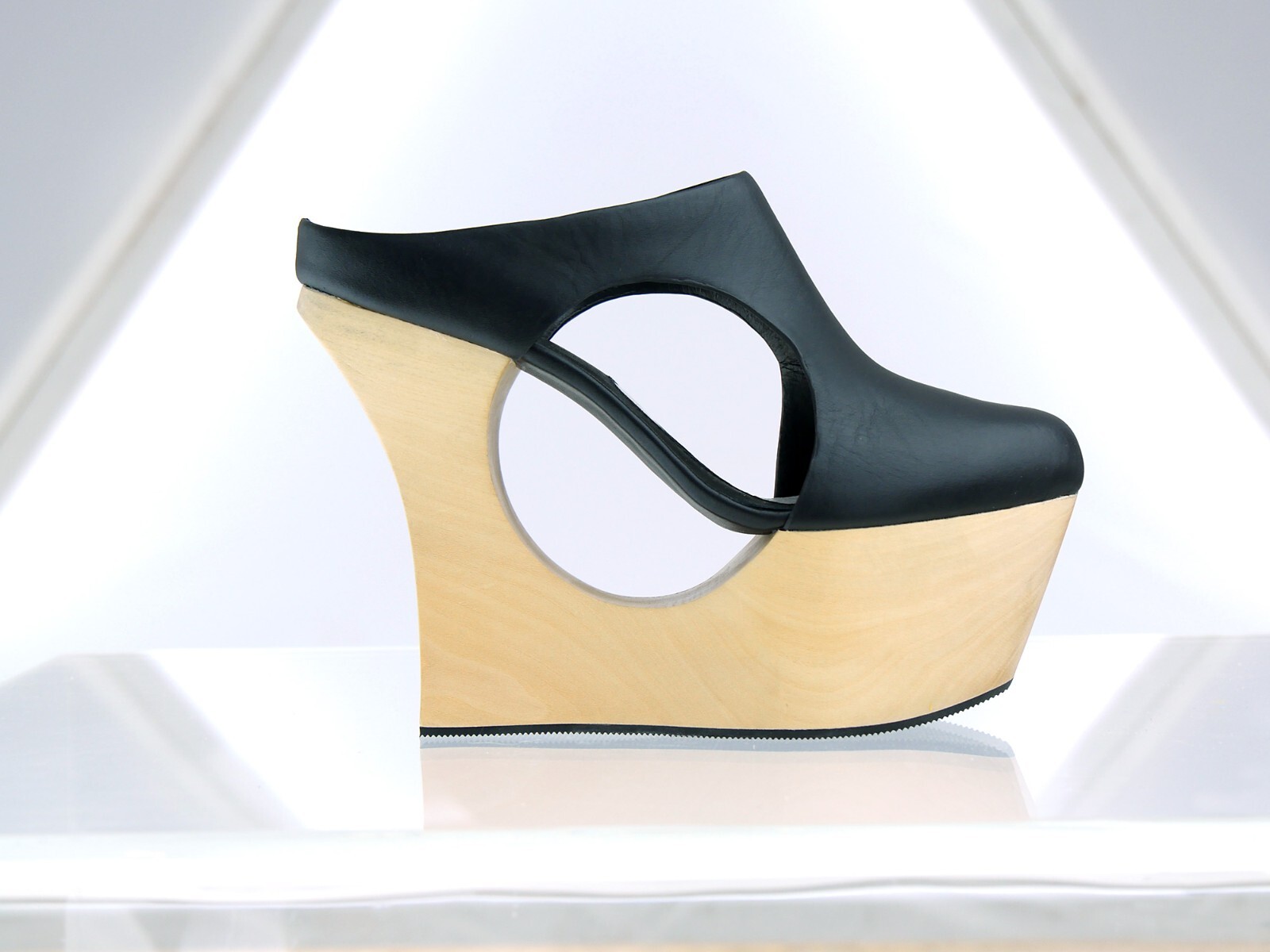 $90K of Fashion Business Inventory For Sale: Brand new, utterly unique pieces!