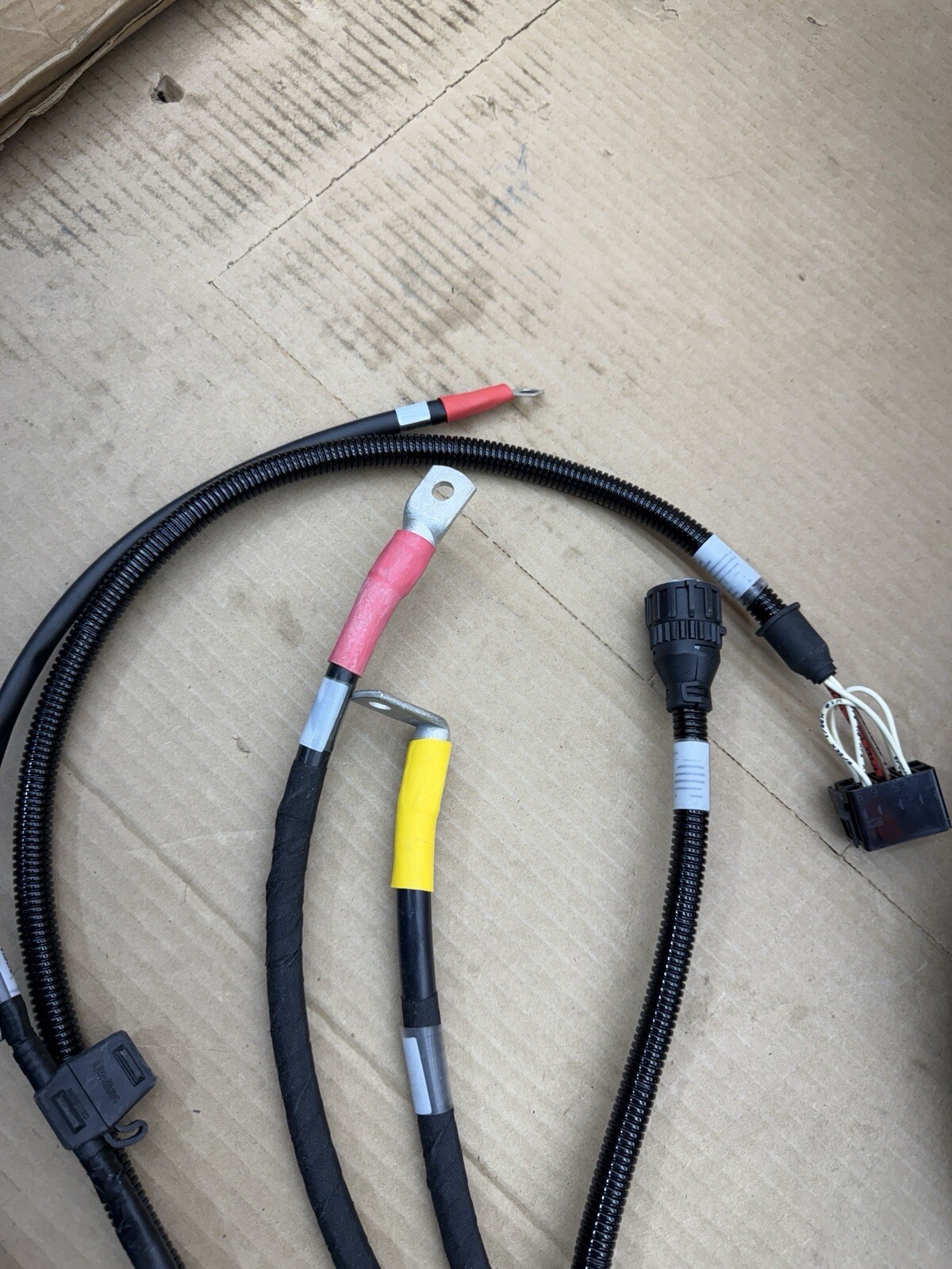 Genuine CNH Battery to Cabin Wiring Harness TEL15418008