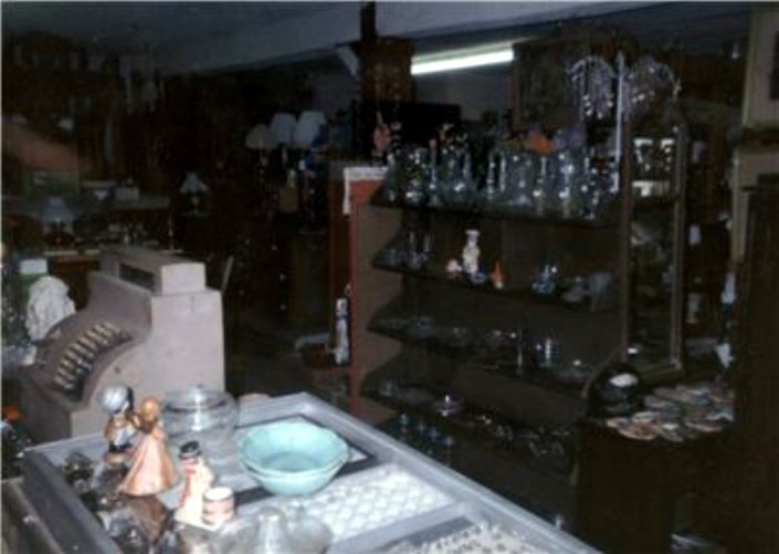 BEST OPPORTUNITY TO HAVE A ANTIQUE SHOP Inventory 3 Antiques & Collectibles Shop