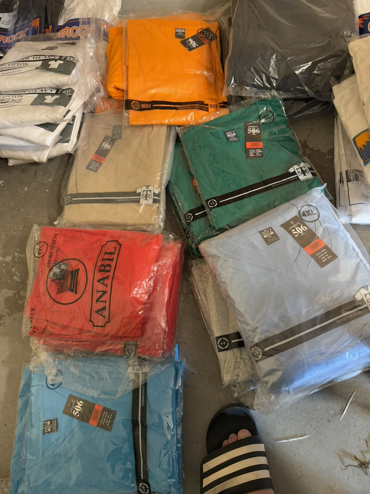 1000 Plain Quality T-shirts/v-neck Special Mix Sizes S-7xL Men’s Short Sleeve
