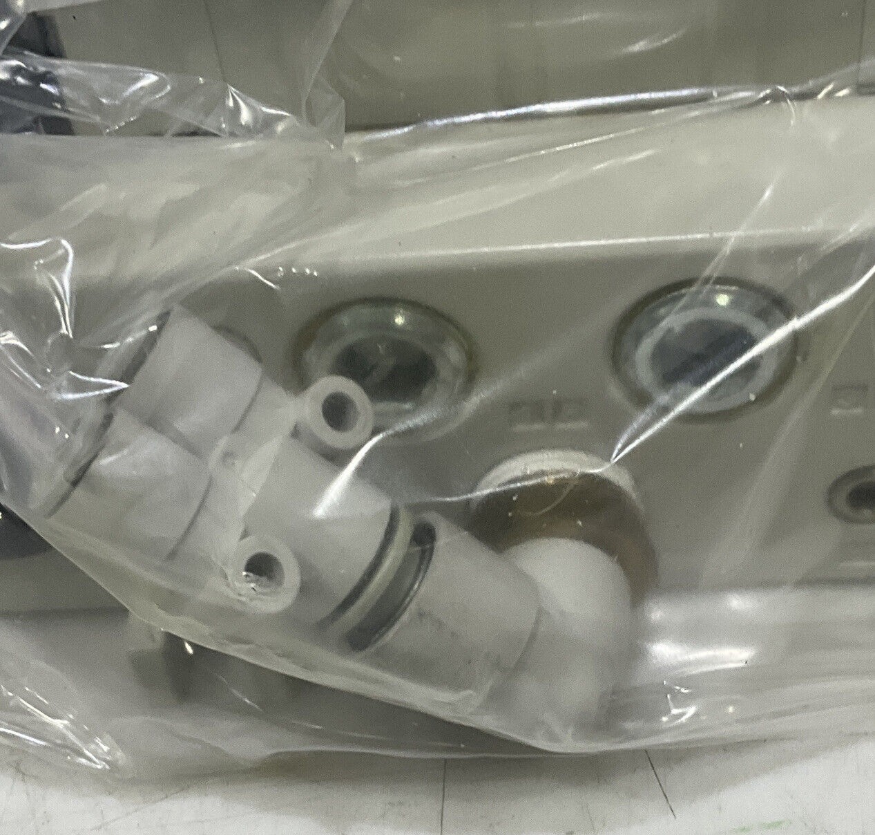 SMC VV5Q41-05-DAM0106 MOUNTED MANIFOLD SUBCONNECTOR TRANSMISSION ASSEMBLY U3S