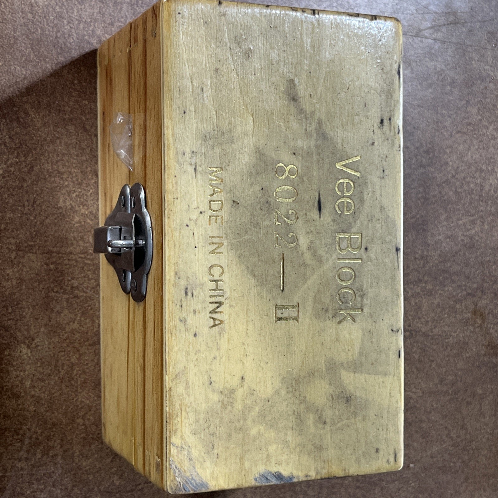 NEW OLD STOCK VEE BLOCK SET 8022-II HARDENED STEEL W/ ORIGINAL TIMBER WOOD CASE