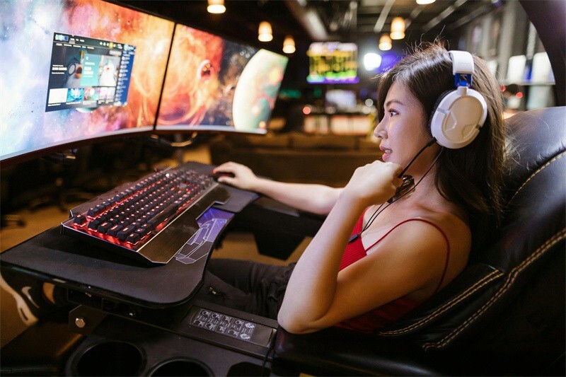 Live Gaming Website Design | Free .COM Domain & 1 Year SSD Hosting | SSL