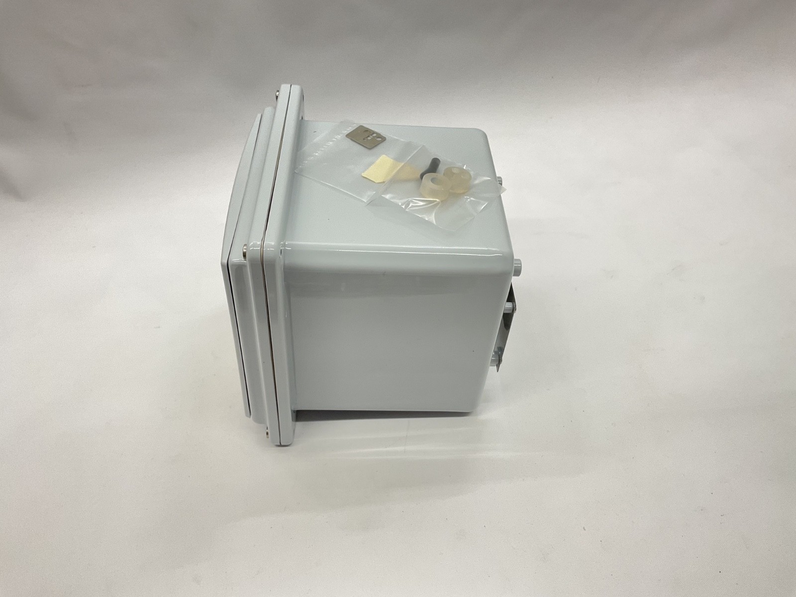 Yokogawa FLEXA 21 Liquid Analyzer K9088FB C2R80317 – 24VDC 4–20mA, New Open Box