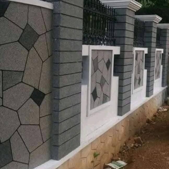 Backyard wood fences, garden fencing ideas, land property partition ideas