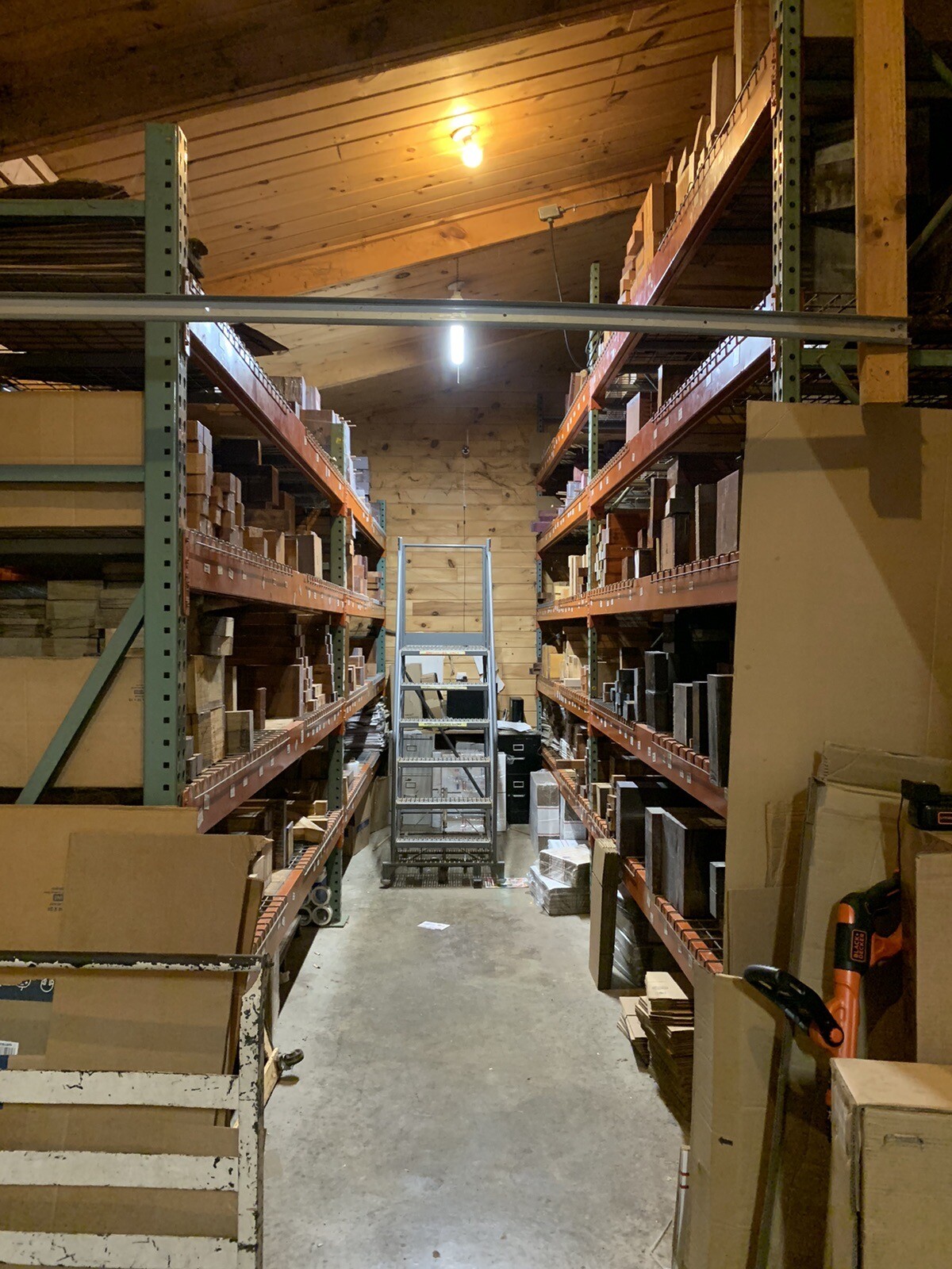 PROFITABLE 18 YEAR HOBBY LUMBER MANUFACTURING BUSINESS – OWNER RETIRING