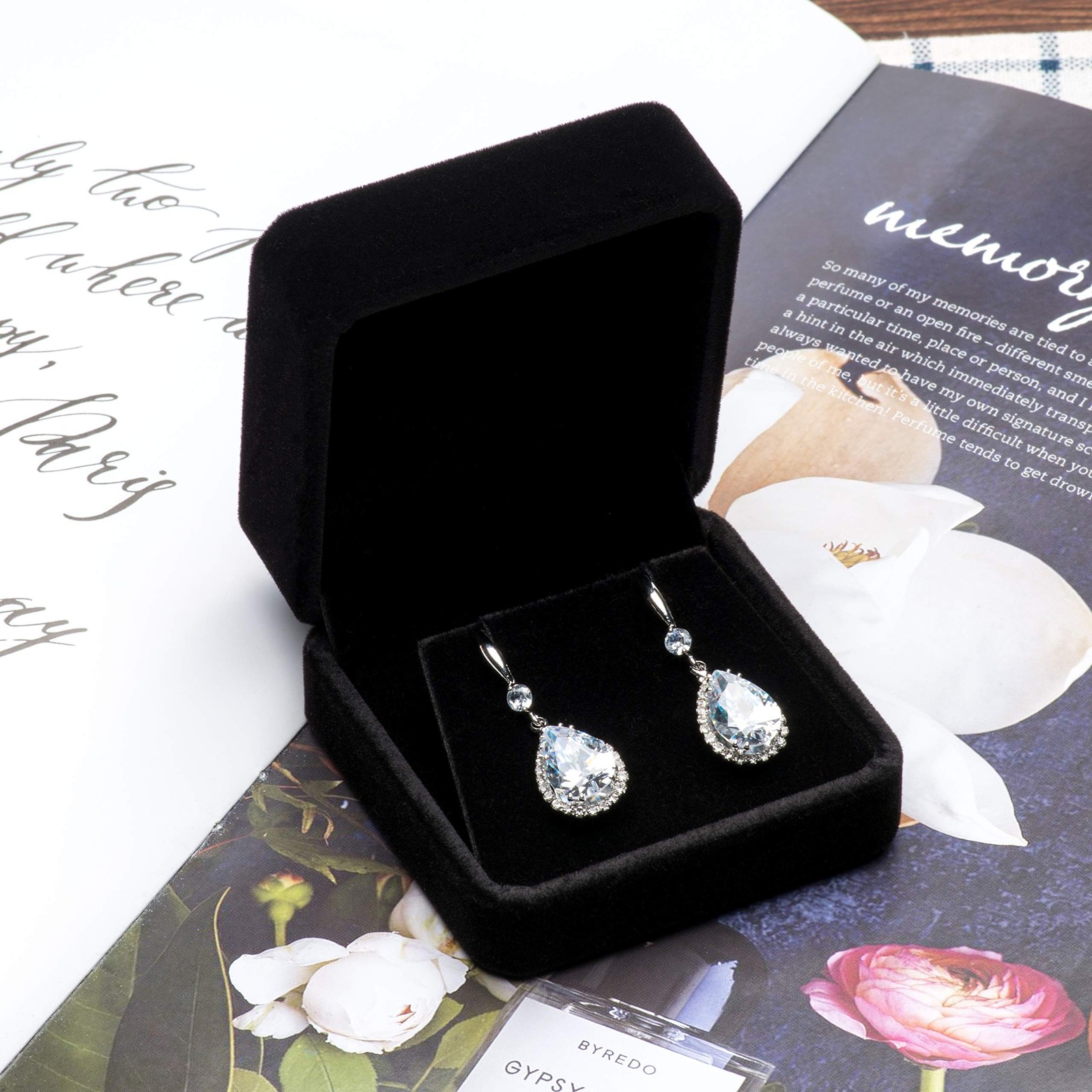 Velvet Earring Gift Boxes Jewelry Box (Black) Black