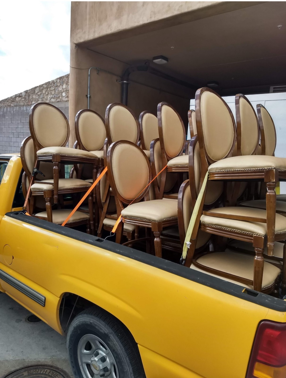 Retail – Furniture, Art Antiques Resale or Consignment- GOLD MINE in Scottsdale