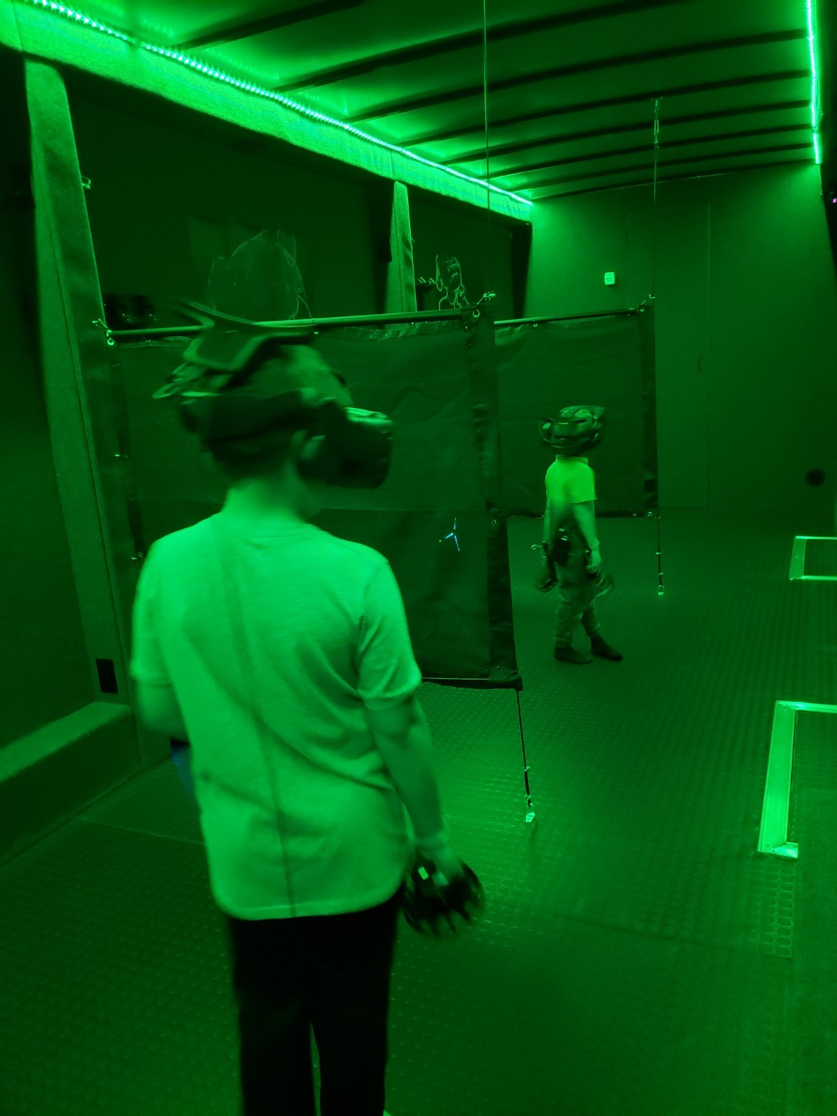 EXCELLENT BUSINESS OPPORTUNITY – 2019 32FT MOBILE VIRTUAL REALITY GAMING TRAILER
