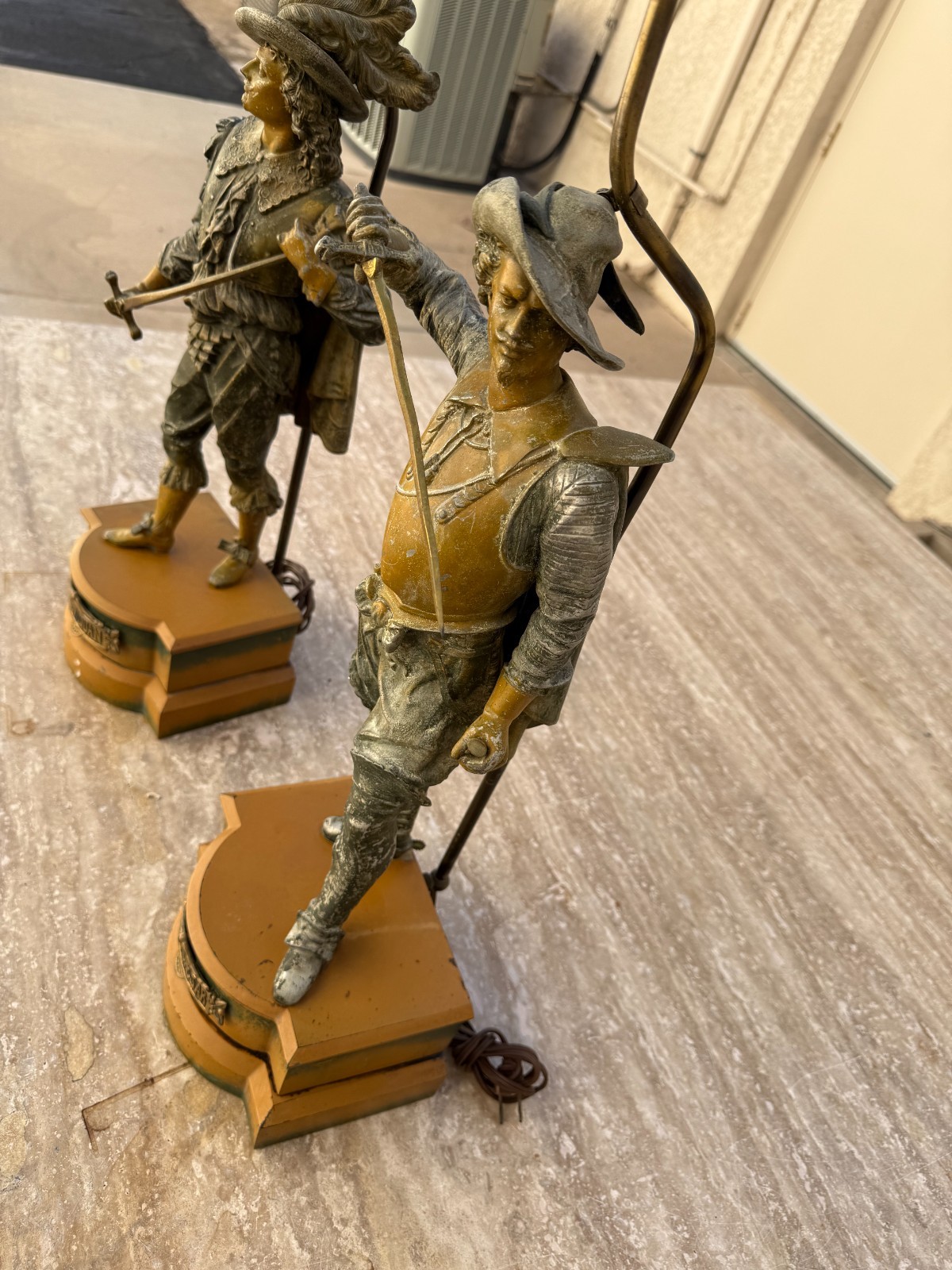Retail – Furniture, Art Antiques Resale or Consignment- GOLD MINE in Scottsdale