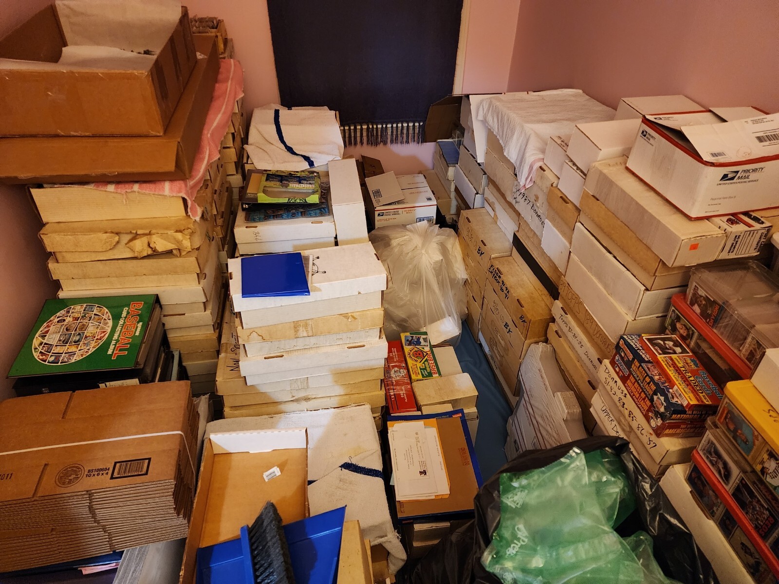 Collectibles & Trading Cards Business HUGE Inventory Website eBay Store Supplies