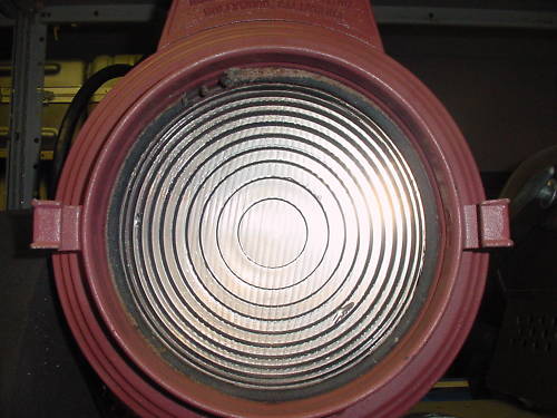 HUGE LIGHTING Pkg: FRESNELS, LED’S, SPOTS, KINO SOFT, HARD SOFT, BROADS. OFFERS.