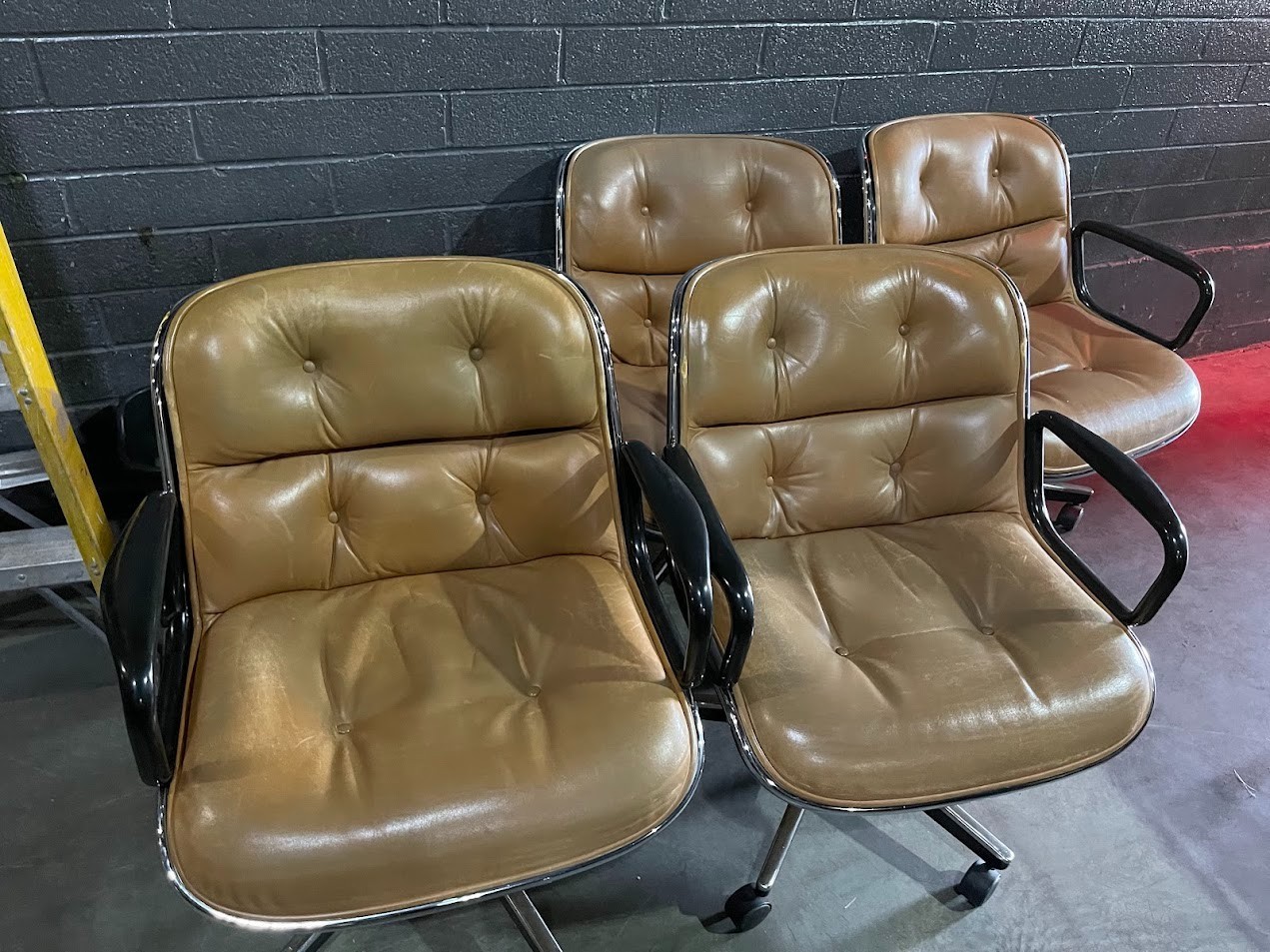 Retail – Furniture, Art Antiques Resale or Consignment- GOLD MINE in Scottsdale