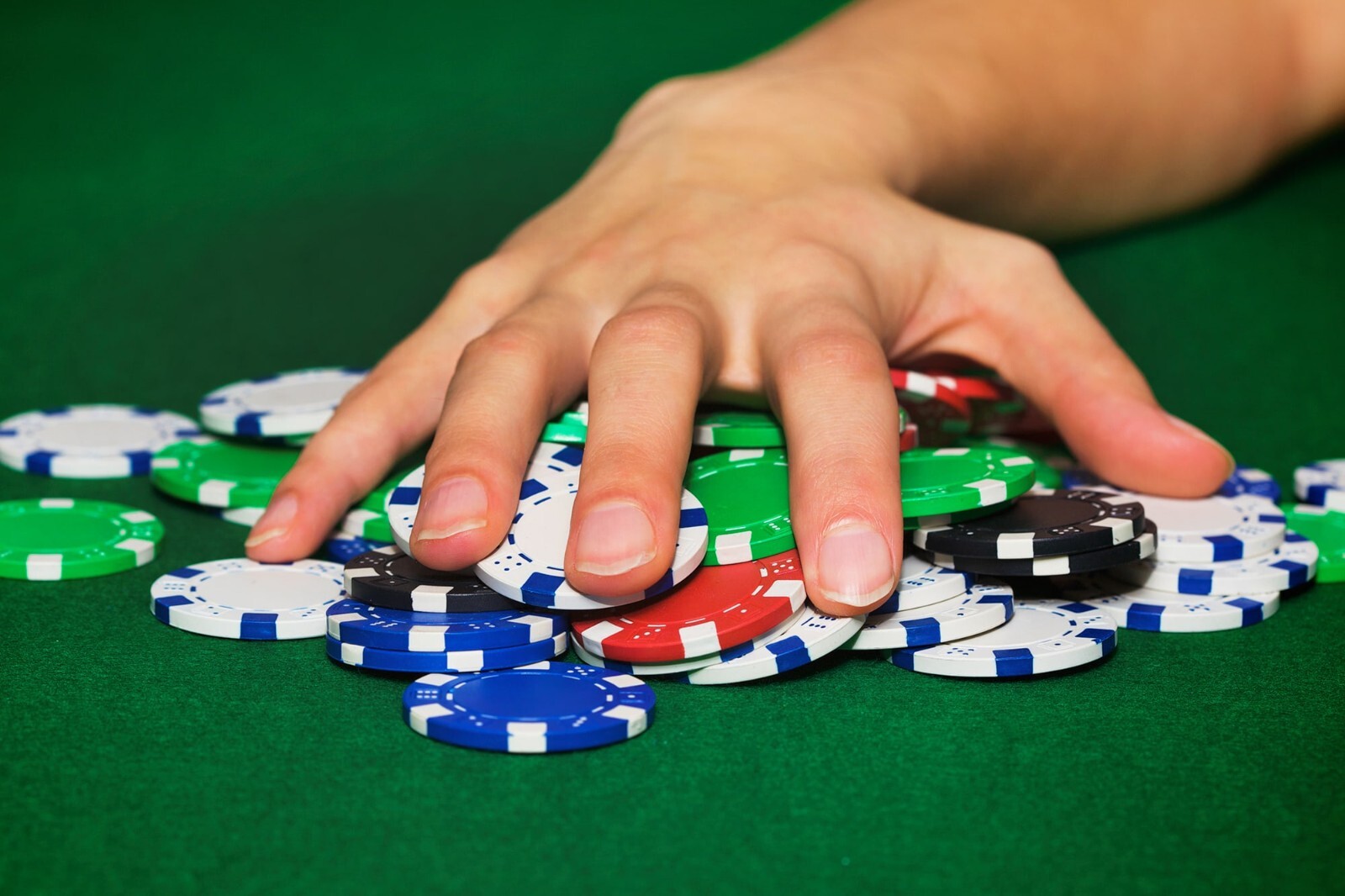 131k emails of people who play poker all emails validated