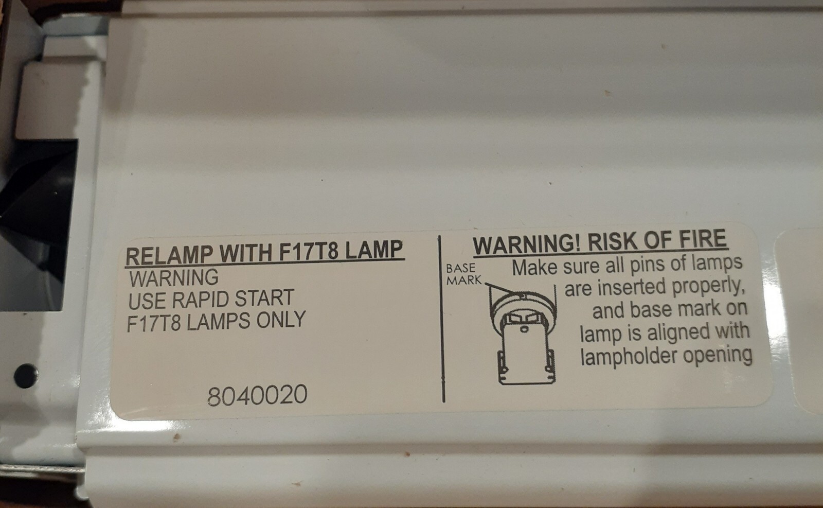 American fluorescent 24” Striplight Fixture