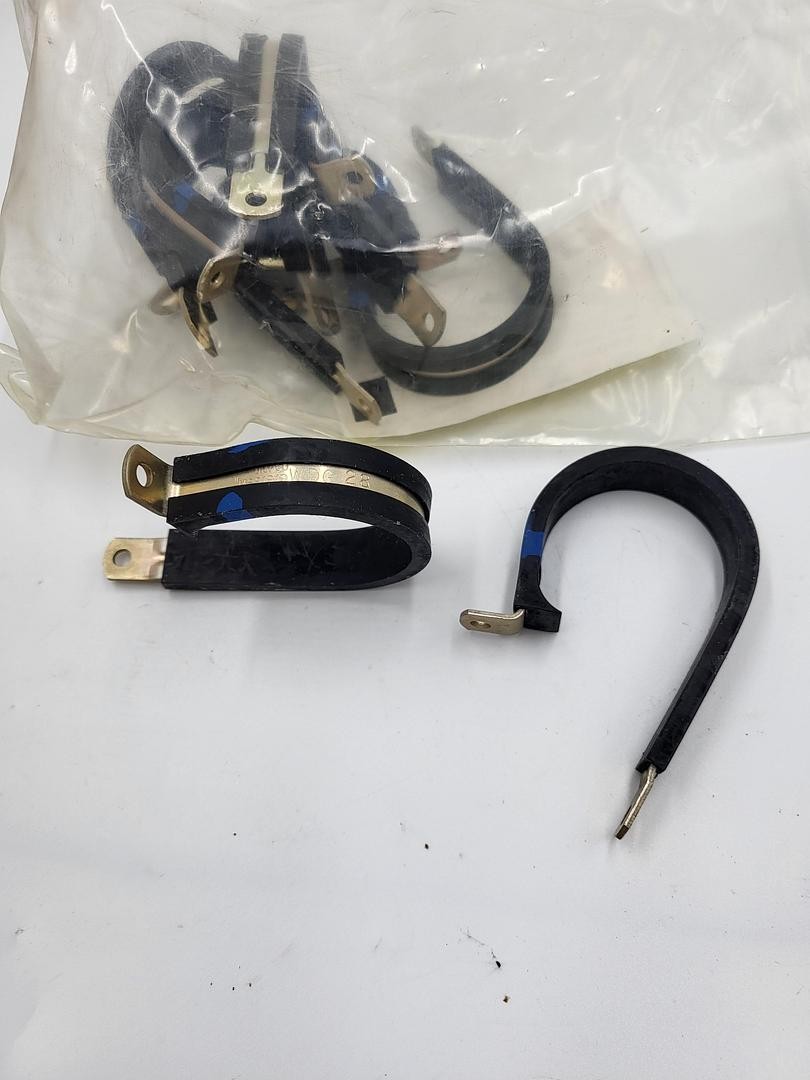 UMPCO WDG 32 Snug-Fit Vibration-Damping Loop Clamp, 1-3/4″ ID *NEW* x1