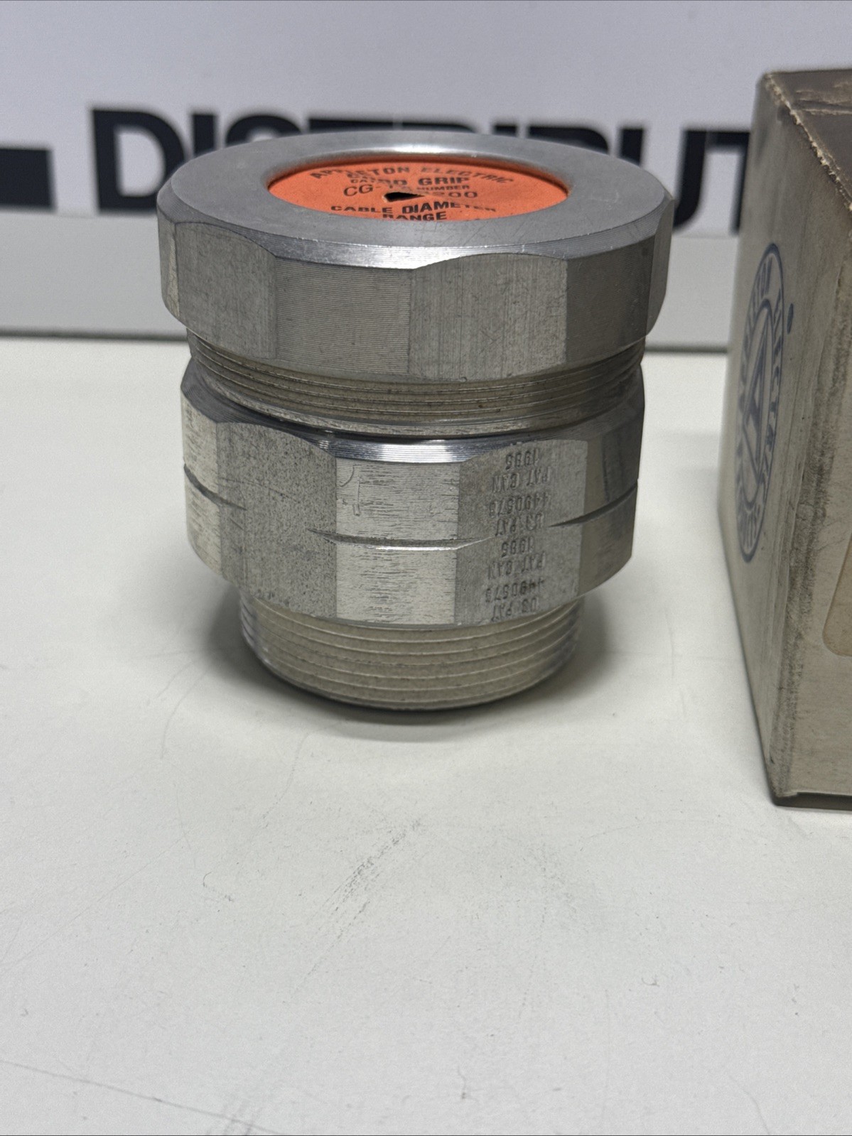 NEW IN BOX APPLETON 2″ ALUMINUM CORD CONECTOR CG153200