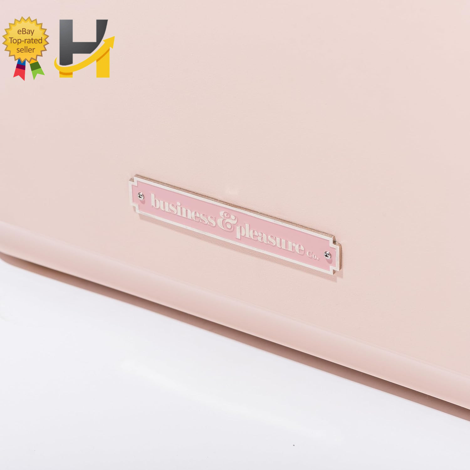 Business & Pleasure 35 Quart The Hemingway Cooler – Dusty Pink