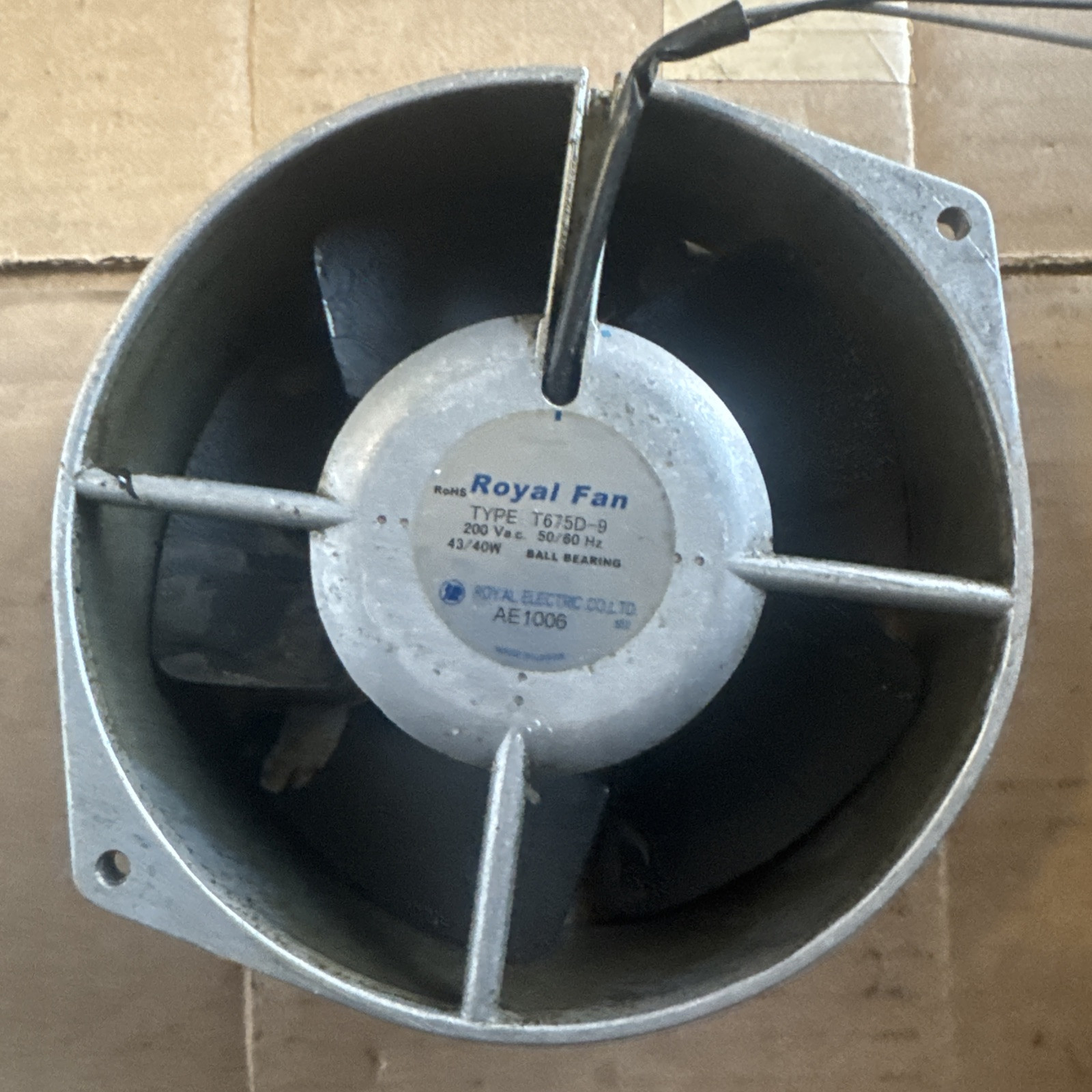 Royal Fan TYPE T675D-9 Aluminum alloy High temperature 200Va.c. 50/60 Hz 43/40W
