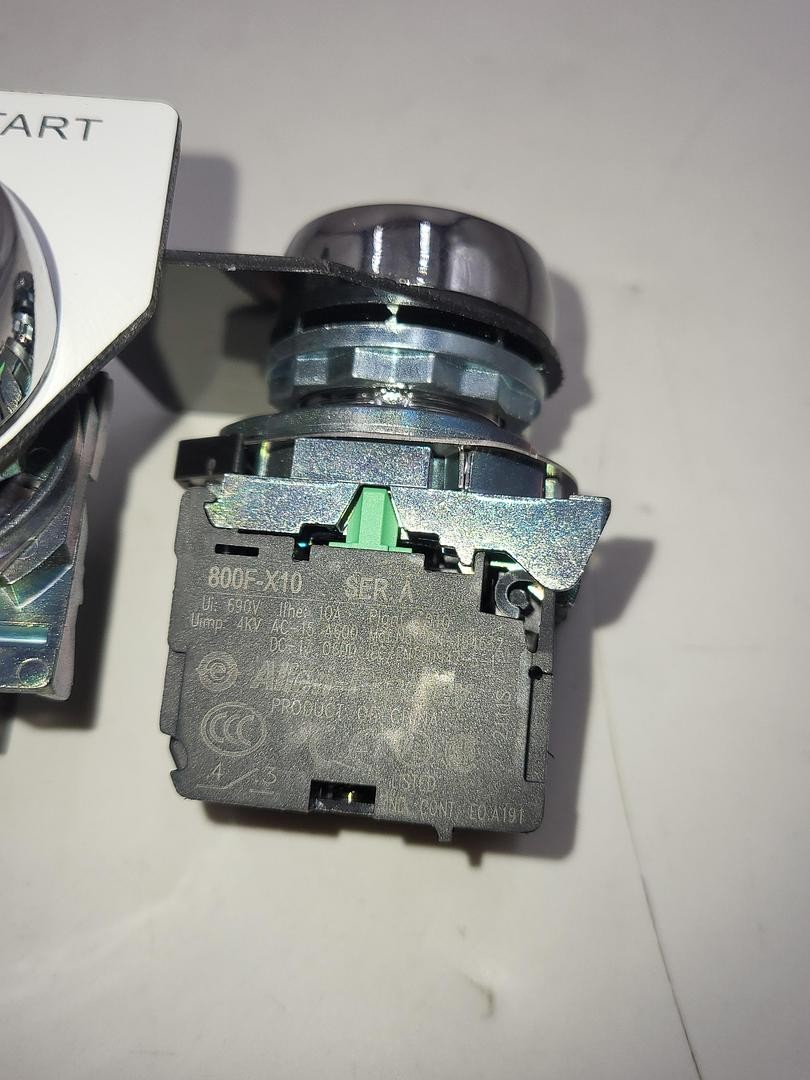 Allen Bradley Green Push Button 800FM-LE3 contact blocks 800F-X10 & 800F-N3W