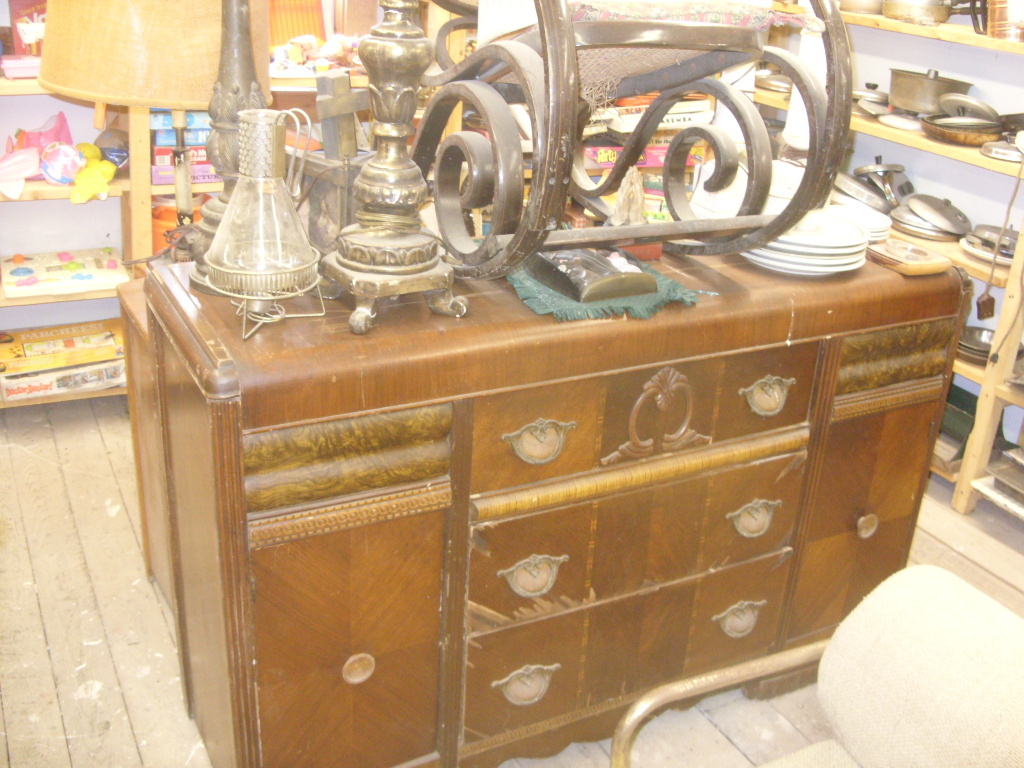 BEST OPPORTUNITY TO HAVE A ANTIQUE SHOP Inventory 3 Antiques & Collectibles Shop