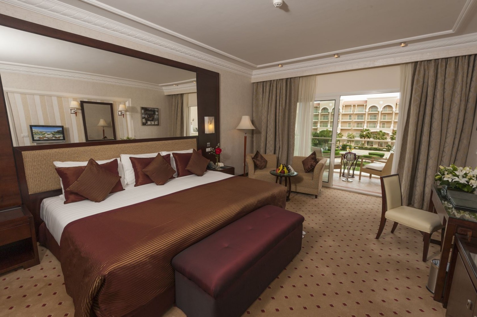 Get UNLIMITED NEW CUSTOMERS giving away 3 Day 2 Night Stay Vacation Certificates