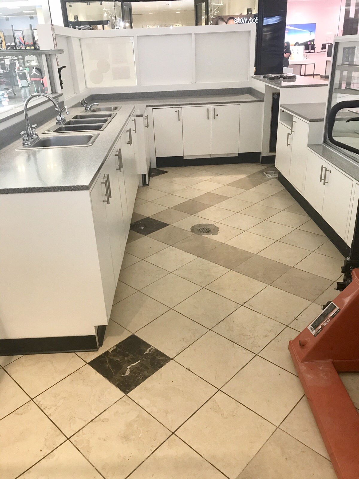 Kiosk For Sale! Food or Retail Use