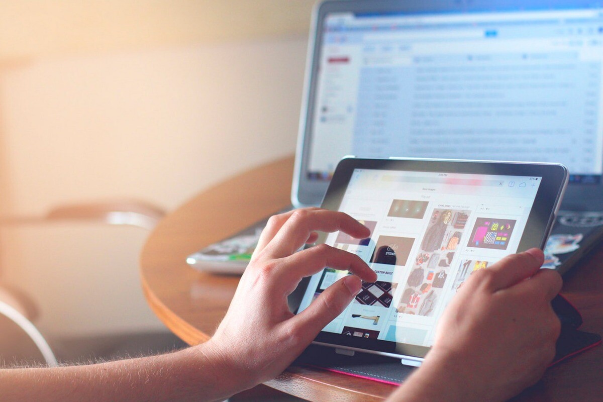 Cheap Mobile App Developement, for Android and iOS (iTunes) Professional Design